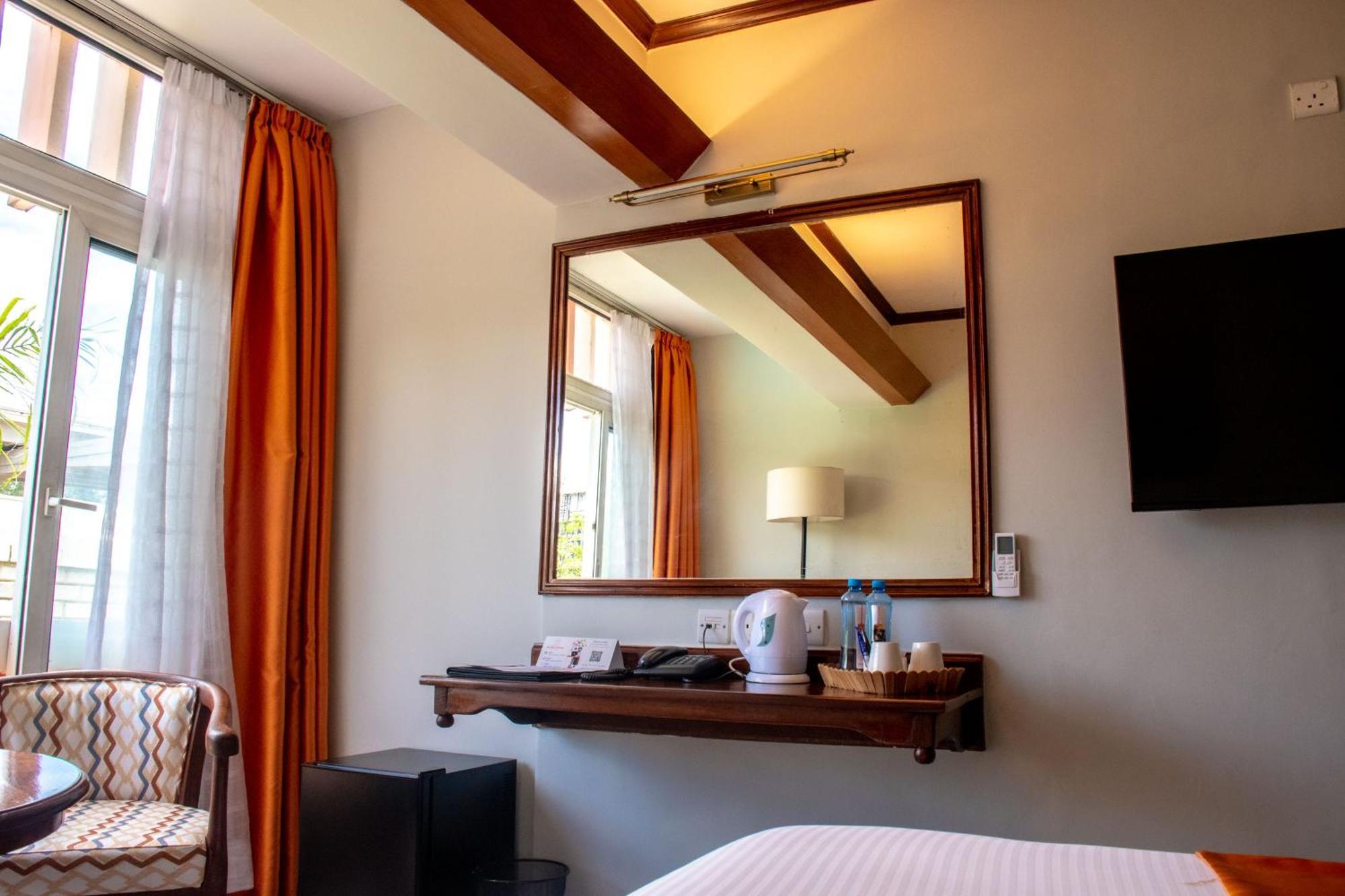 Hotel Boulevard Nairobi, City Centre Cbd エクステリア 写真
