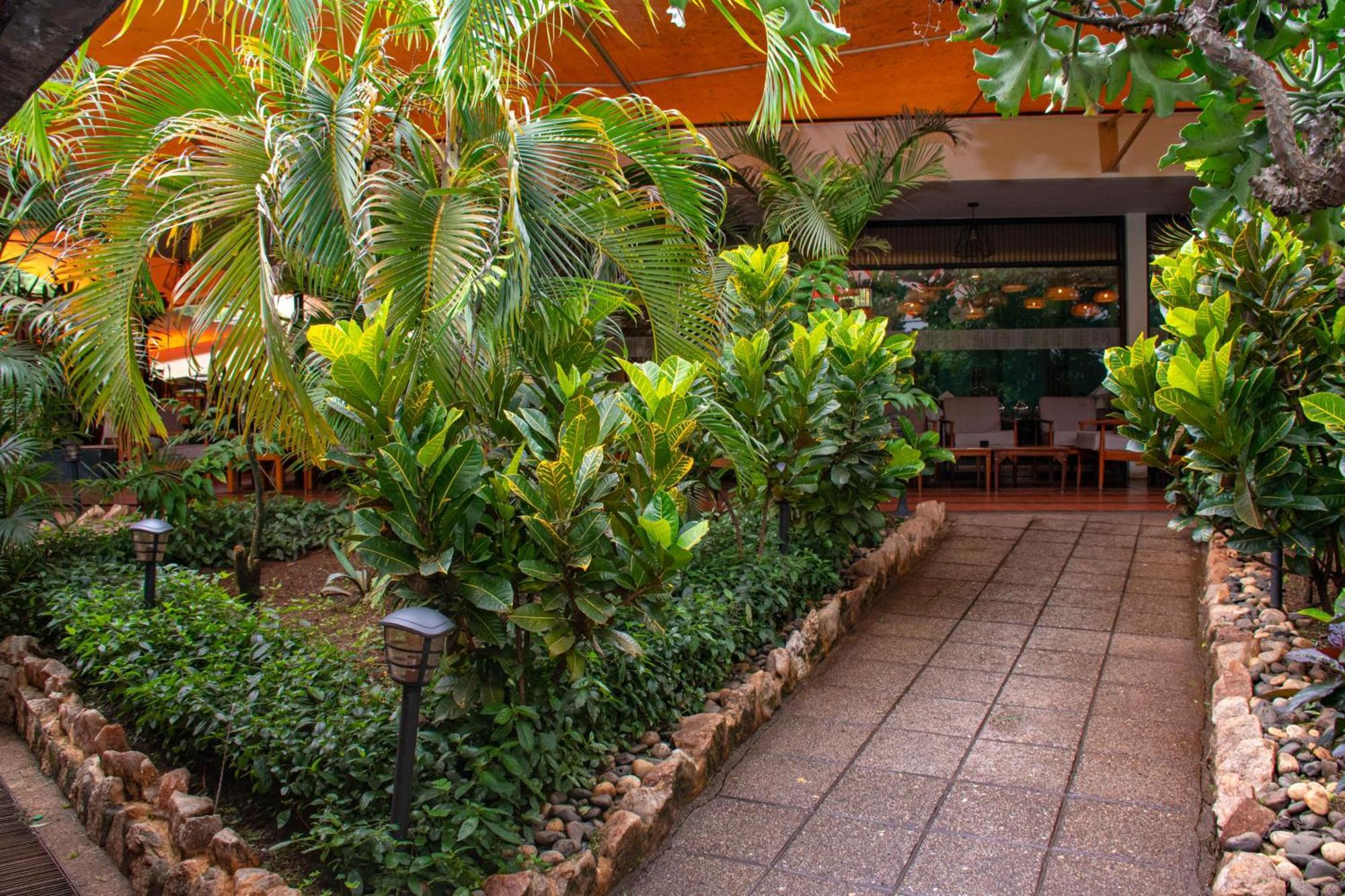 Hotel Boulevard Nairobi, City Centre Cbd エクステリア 写真